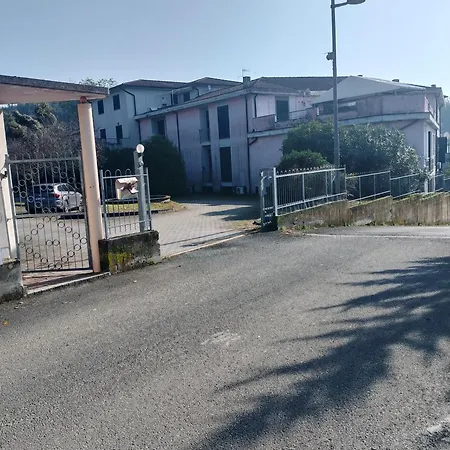 La Casa Nella Valle Monti di Licciana Nardi